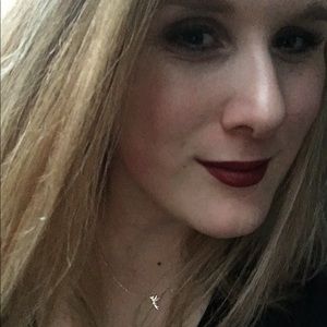 Meet your Posher, Jade